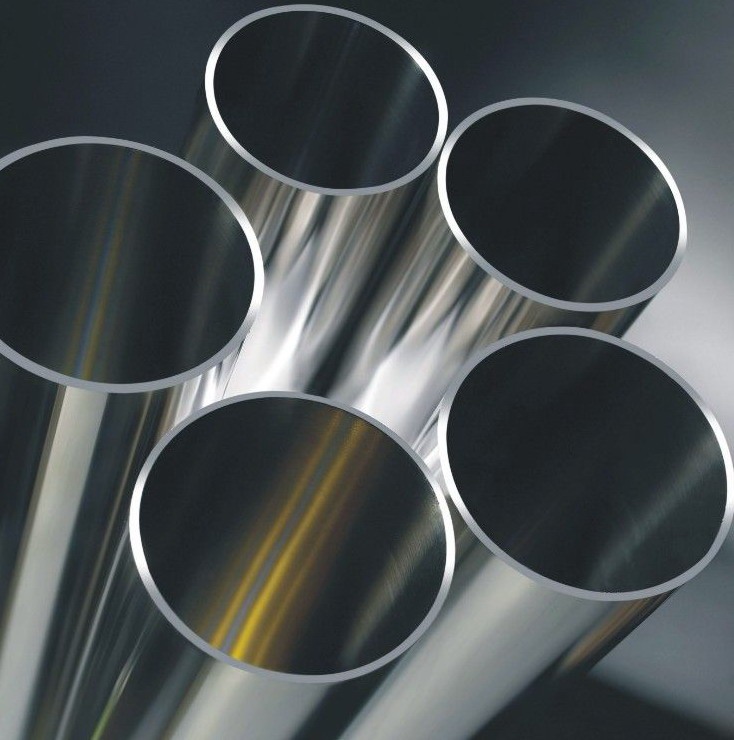 Stainless steel pipes and tubing.